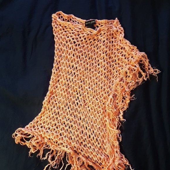 MADE IN USA | GUESS Women's Peach/Orange Mesh Beach Shimmer Shawl - Picture 2 of 4